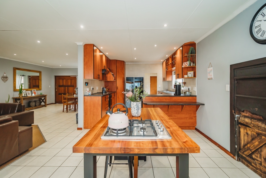 2 Bedroom Property for Sale in Heather Park Western Cape